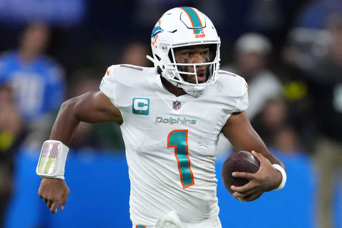 Miami Dolphins quarterback Tua Tagovailoa